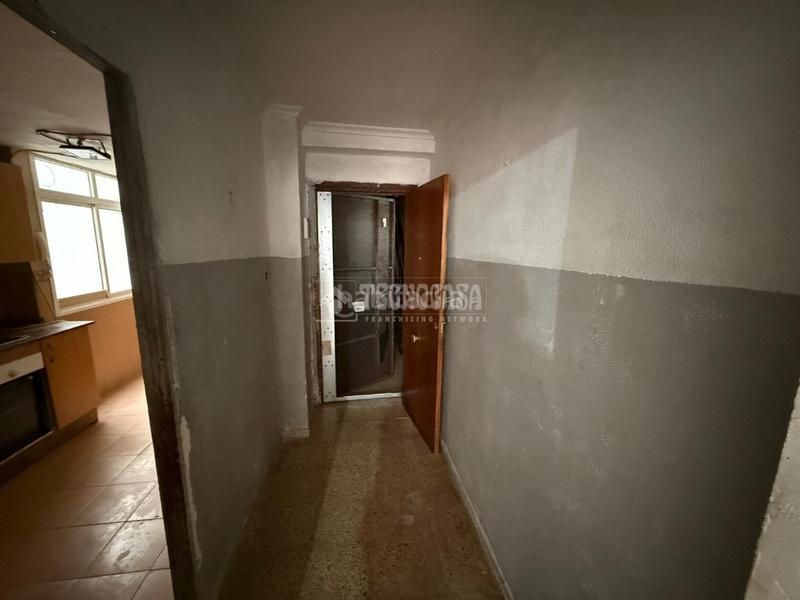 Foto a6ca2f94-aa22-413a-9ffd-8b36d0a85e96. Flat in astilleros - la paz - loreto - el corte inglés Cádiz