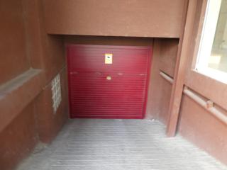 Aparcament cotxe a Torelló