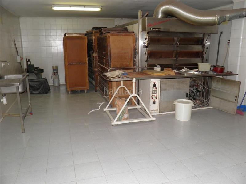 Foto b1d3085b-81d5-4576-8751-5c24b27874d6. Local comercial a Torelló