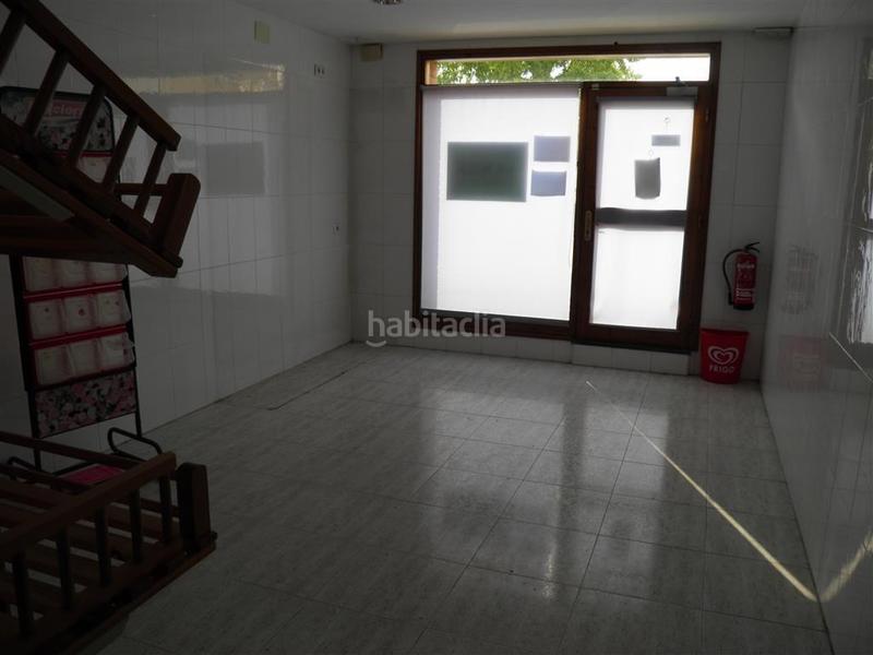 Foto f0e29403-7b7c-42d0-b68f-6c723b26f54d. Local comercial a Torelló