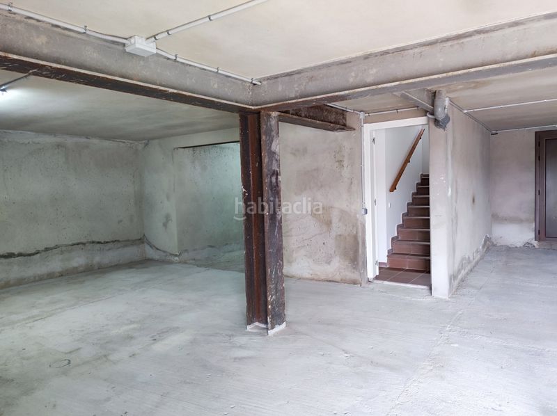 Foto 195f4d53-b3cb-4953-85b1-815342d8d9bd. Casa amb aparcament a Seva