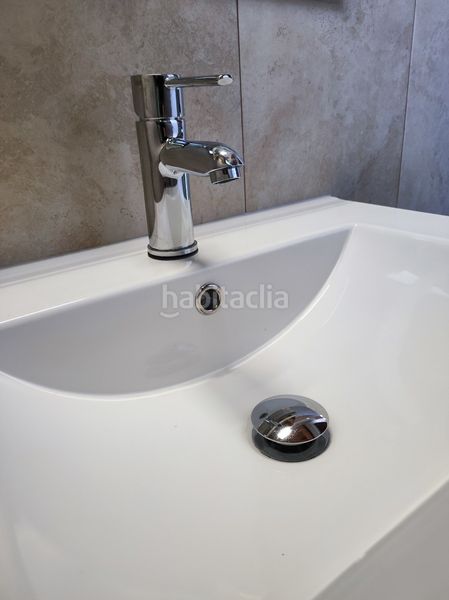 Foto 5d9c5bf2-395f-490e-9e1d-c6249b791c34. Casa amb aparcament a Seva
