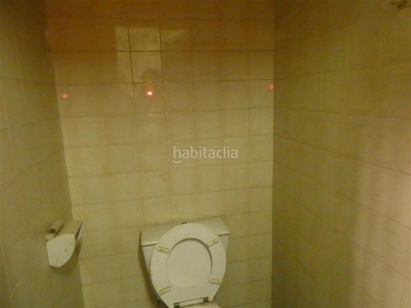 Foto f0151aee-fadf-4228-b62a-efa9c27b383a. Local comercial a Torelló