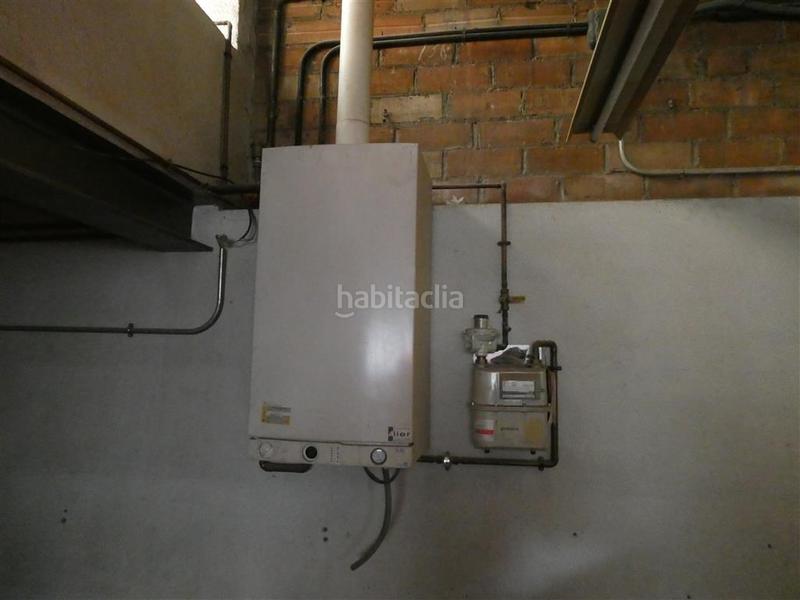 Foto 0c677488-188a-4e5d-8799-ca66c5652735. Local commercial dans Torelló