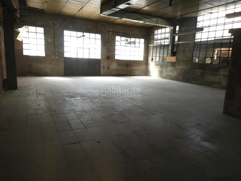 Foto 4e02866b-e740-4762-bf6b-b311ba770128. Local commercial dans Torelló