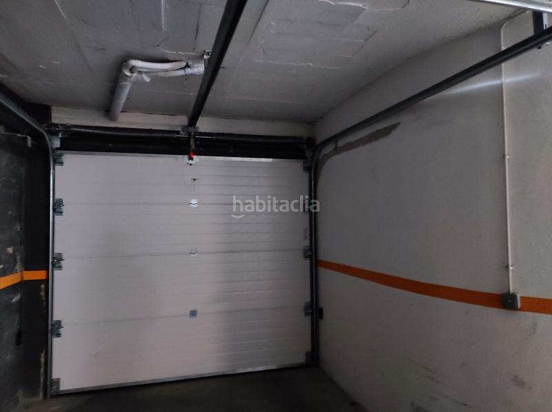 Foto 7e09c94f-c83c-4898-8413-7c3895ac1fc8. Aparcament cotxe a Torelló