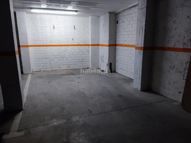 Foto a7d73d24-d651-47ad-b369-9fe0b5c4c906. Aparcament cotxe a Torelló