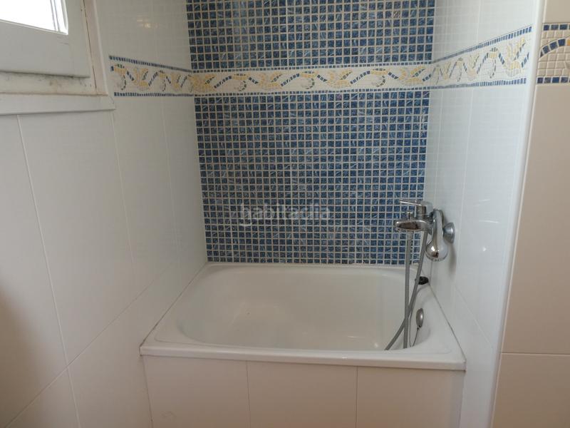 Foto 405e79d2-6c98-44c4-a2a7-05e06c44e14c. Casa adosada en Torelló