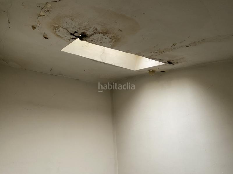 Foto 0002b6c2-c83a-4495-a0b5-9653945dcb6b. Édifice dans Torelló