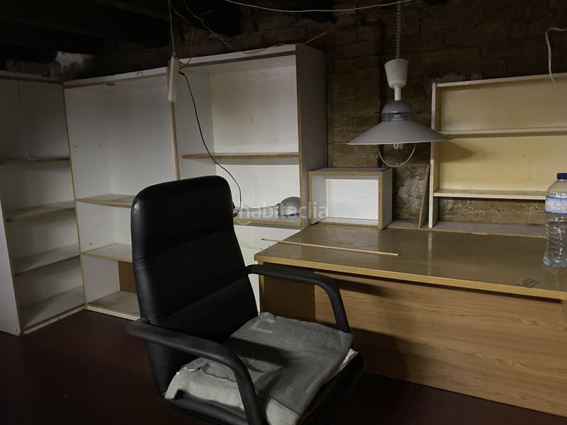 Foto 122b0aa4-cc38-487a-bea3-3f2c2e823f27. Édifice dans Torelló