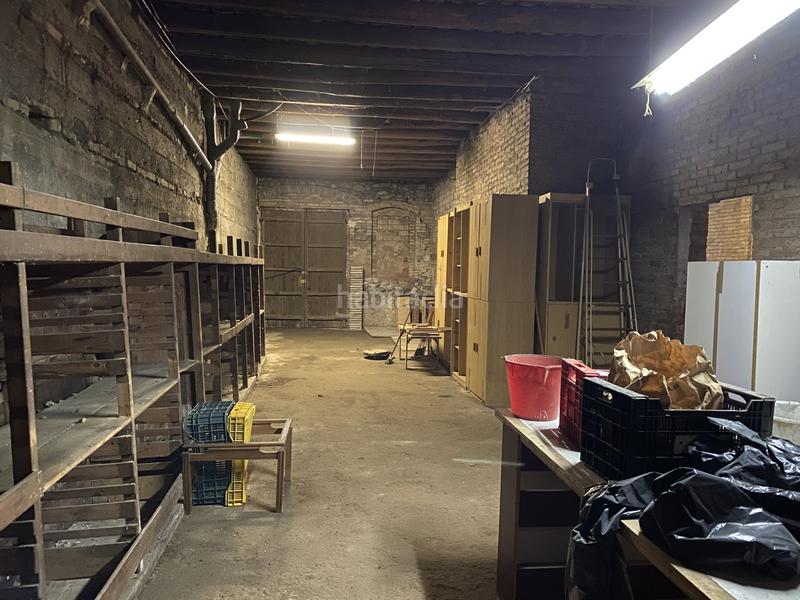 Foto da988af4-d31a-4f00-b5c2-e380fdcce9d3. Édifice dans Torelló