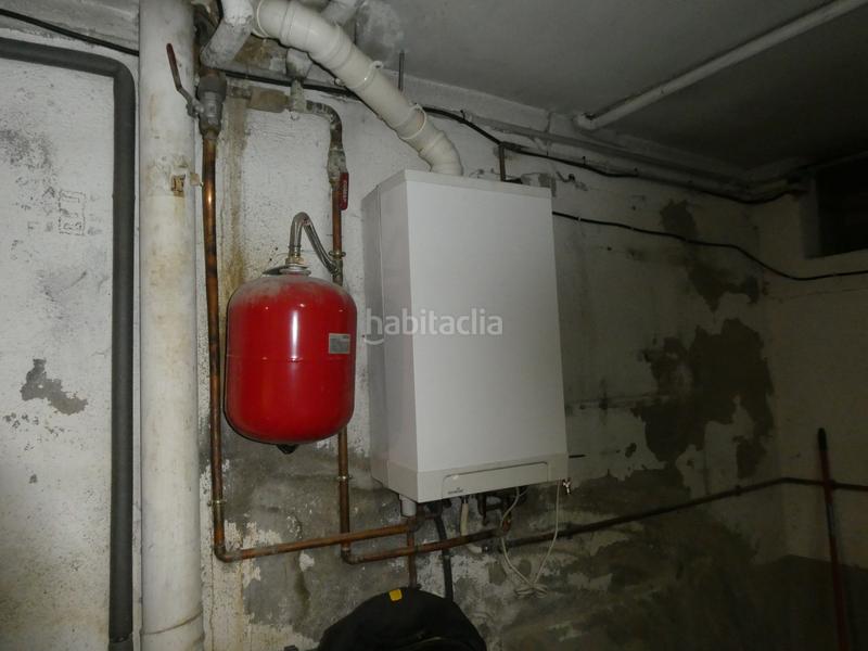 Foto 980a5f11-870b-4bb1-9373-92f779d8c15b. Casa adossada amb calefacció aparcament a Roda de Ter