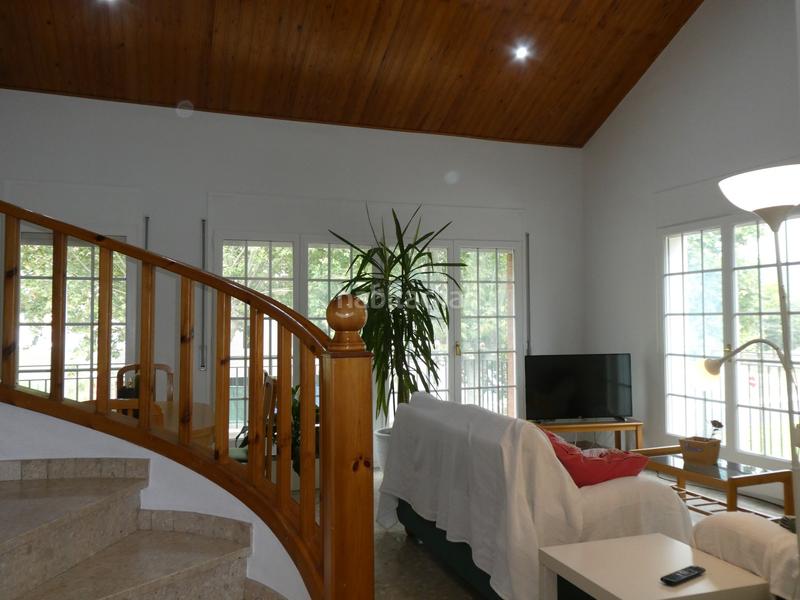 Foto ffd02841-224a-4677-8464-c7c2b937ab55. Bauernhof mit heizung parking in Torelló