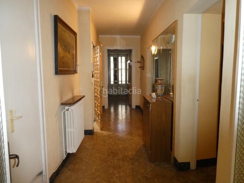 Foto e2261485-ef6c-48bf-bc23-4503ca6bba03. House in Torelló