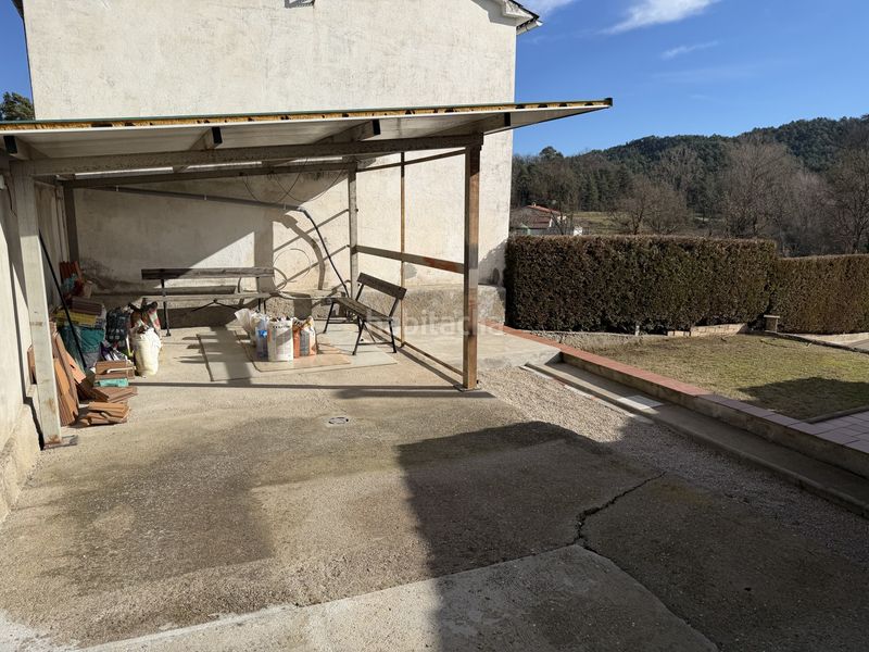 Foto b9dd03fc-4ec4-4770-ac30-4c35de63473c. Casa amb calefacció aparcament piscina a Sant Agustí de Lluçanès