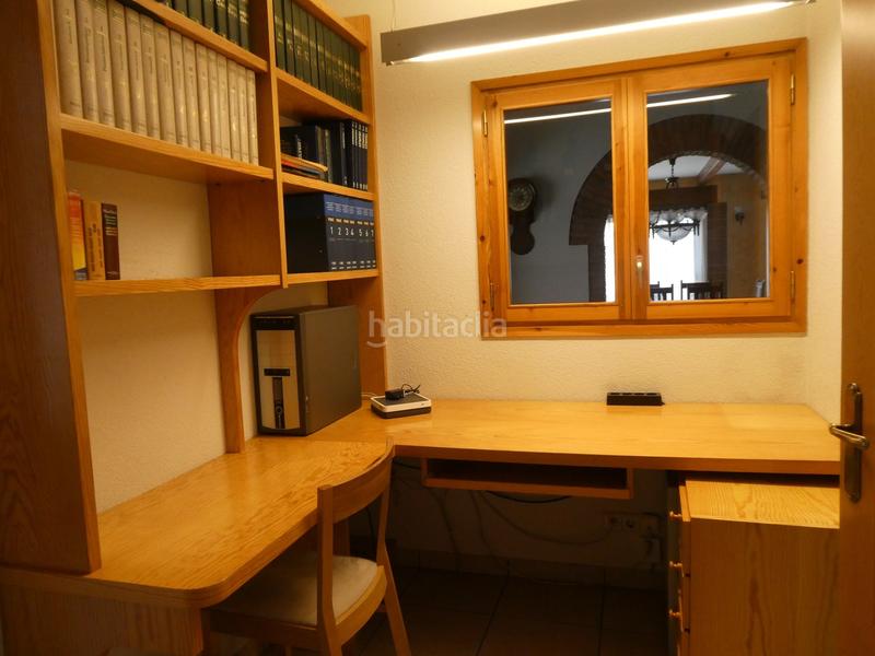 Foto 1a1e80ad-27d3-4596-bb10-8c6efee84886. Duplex with heating parking in Torelló