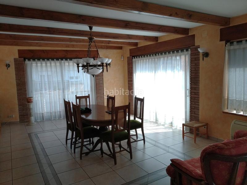 Foto 2c7b15b7-c05f-4f98-a269-e17b36ca753d. Duplex with heating parking in Torelló