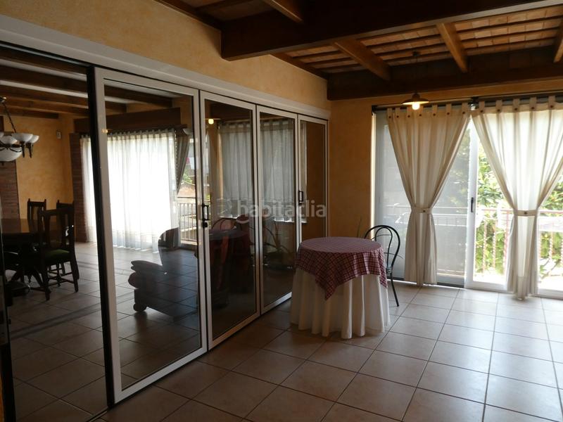 Foto b9255fce-fac3-4705-93b3-61dcf1ecb381. Duplex with heating parking in Torelló