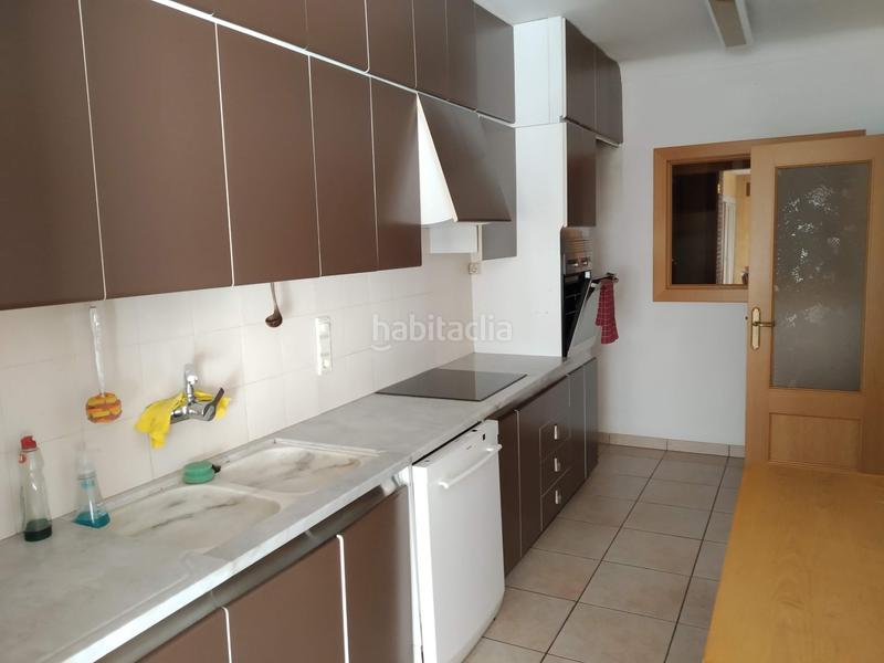 Foto be49ad34-be51-4549-8db3-0e9c9acc5c45. Duplex with heating parking in Torelló