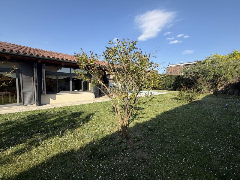 Foto 0bb92b93-022b-4d41-ae68-3cc5266816fa. Casa amb calefacció aparcament piscina a Sant Julià de Vilatorta