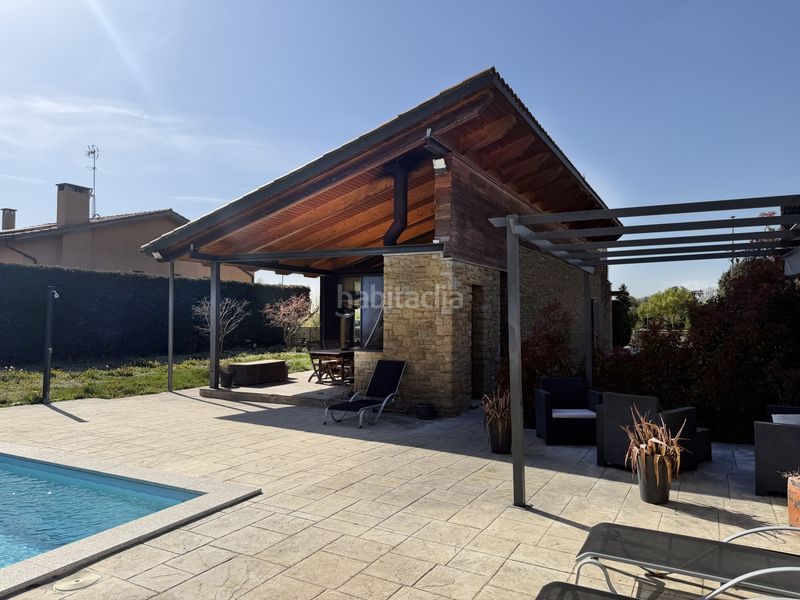Foto 1e00d989-7146-4f83-8dcc-99207af096a0. Casa amb calefacció aparcament piscina a Sant Julià de Vilatorta