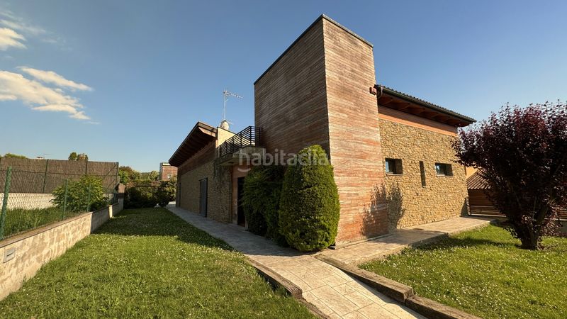 Foto 5db23410-ab39-4681-b0a4-f00665e9e955. Casa amb calefacció aparcament piscina a Sant Julià de Vilatorta