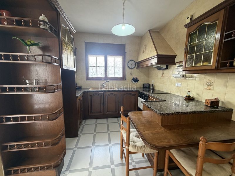 Foto 7c6a1358-a645-4e10-a170-8c7b6544ff8a. Casa amb calefacció aparcament a Torelló