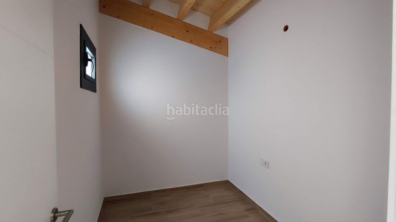 Foto 38553709-3397-4321-bed3-9cdd655e2cc2. Edificio in Torelló