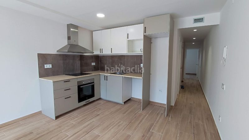 Foto a24da78c-38c3-4621-997d-15c889c9b94a. Edificio in Torelló