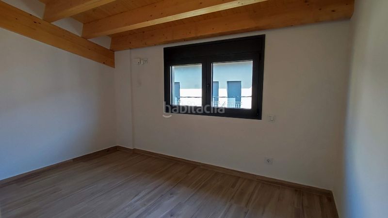 Foto 727b04a3-98dd-4612-accc-04e8e9a3e0ce. Edificio en Torelló