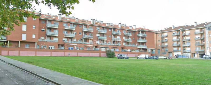 Foto e1bd2b3f-6659-4b97-aa75-c77112349d5f. Planta baja en Torelló