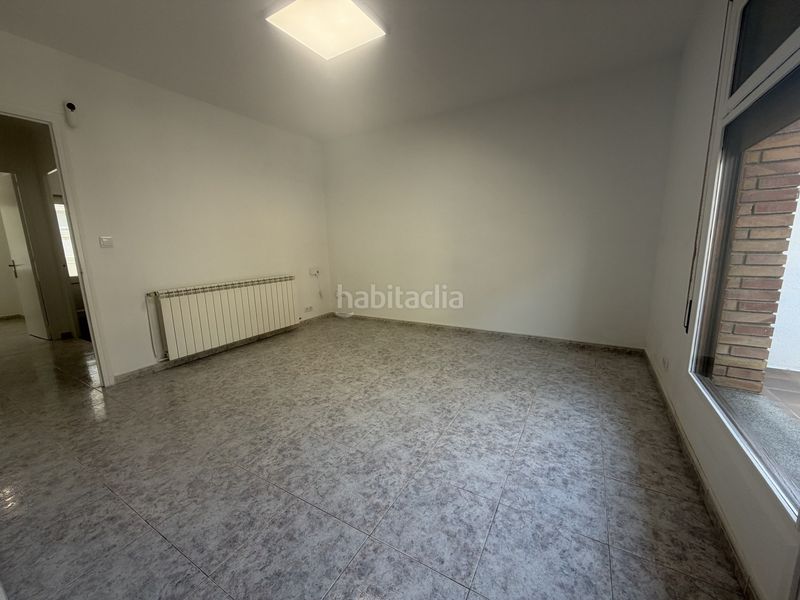Foto 31f39d70-71d2-4773-9a0a-d5485211a79f. Casa amb calefacció aparcament a Torelló