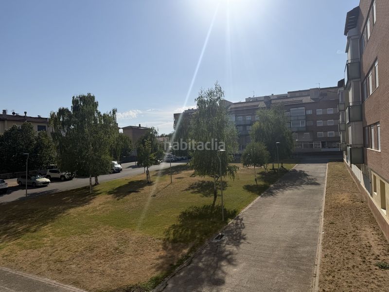 Foto d71cd63a-64cf-4a3f-8ac1-5c421358cb2e. Piso en Estadi-Santa Anna Vic