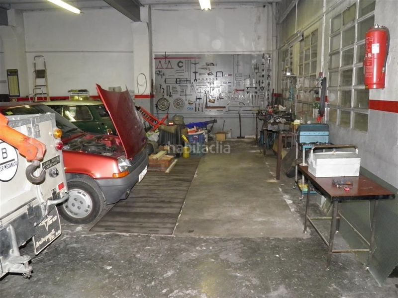 Foto 5fcc7495-340a-4272-9940-5bcb85db0d0a. Local comercial a Torelló