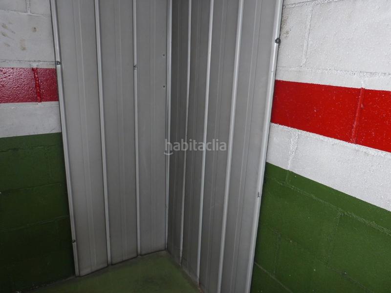 Foto 41fffa32-dbec-4be8-9931-071615949515. Car parking in Passeig Maragall Gavà