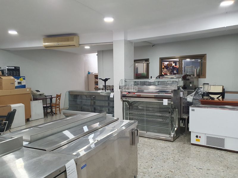 Foto 4645c311-f313-4685-afaa-bcda90c9f0e0. Local comercial a Centre-Estació Gavà