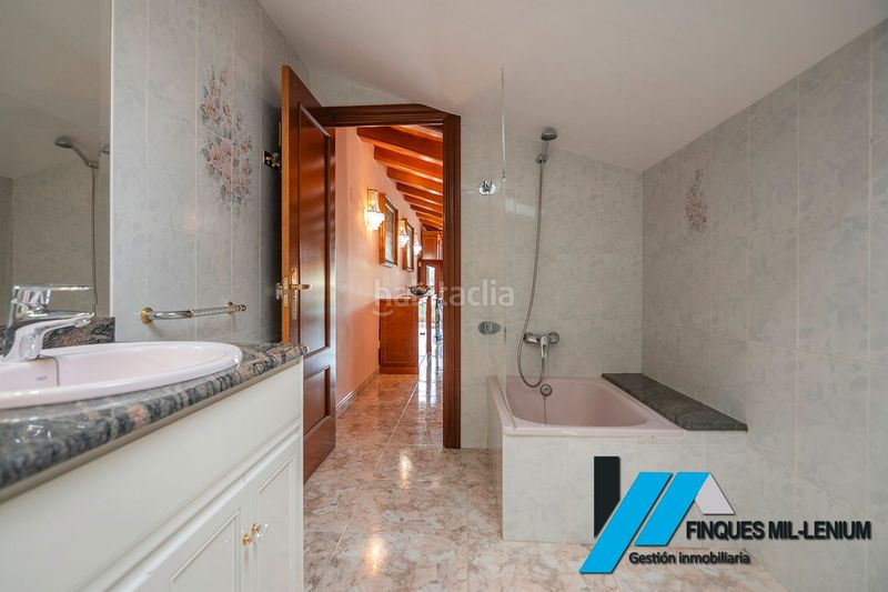 Foto 68b3ffee-3350-4692-9200-2142094dd6b0. Xalet amb calefacció aparcament piscina a Begues