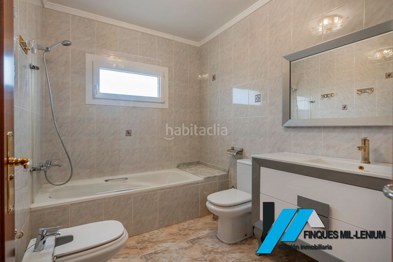 Foto 7268c8c7-d2e6-412b-bef8-723891f592bc. Xalet amb calefacció aparcament piscina a Begues