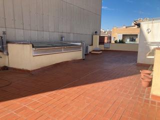 Pis a Centre-Estaci. Piso con terraza de 108 m