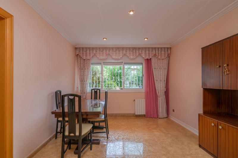 Foto 06b23ebb-88ec-4366-8c59-f4b7ecd93aa2. Pis amb calefacció a Passeig Maragall Gavà