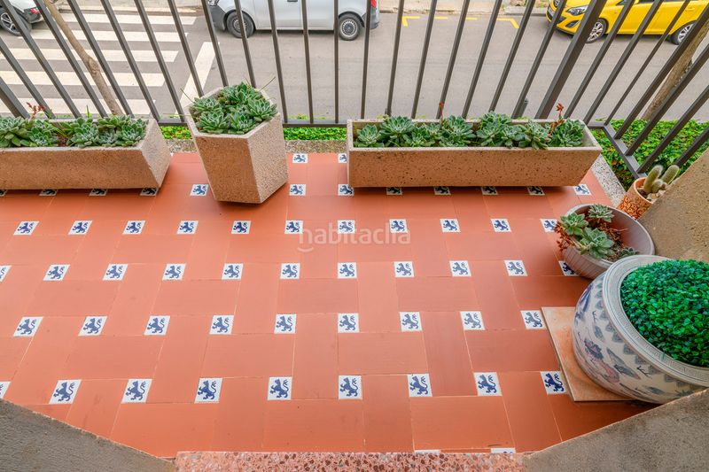 Foto 5e3ca9be-c86e-4cf3-a85f-5ec0b0df42a8. Casa amb calefacció aparcament a Passeig Maragall Gavà