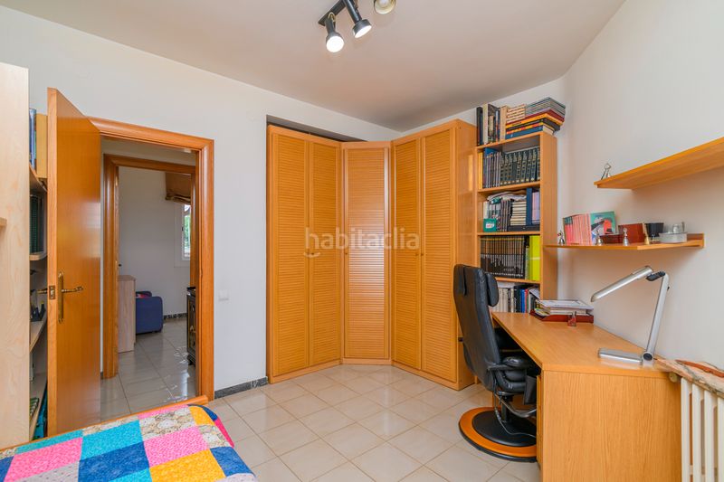 Foto 78da2752-30a3-43e0-a08c-c1de3504473d. Casa amb calefacció aparcament a Passeig Maragall Gavà