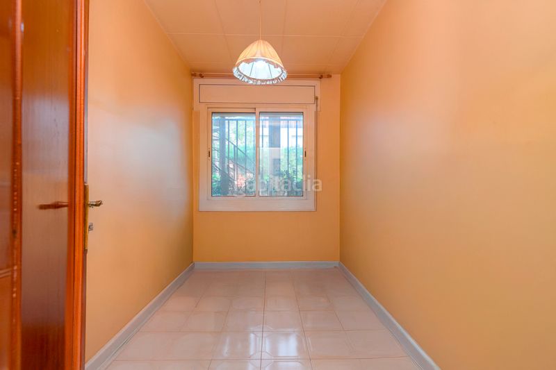 Foto af116cb2-e0de-4a47-aae7-6c3a639f84a7. Casa amb calefacció aparcament a Passeig Maragall Gavà