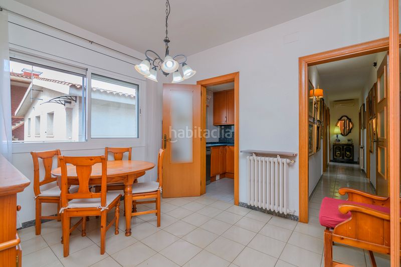 Foto c1aa1a08-e7f4-400e-9c65-389dd14aa822. Casa amb calefacció aparcament a Passeig Maragall Gavà