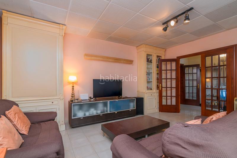 Foto 30427b76-376c-47fc-9116-0367683ca3bf. Casa con riscaldamento parcheggio in Passeig Maragall Gavà