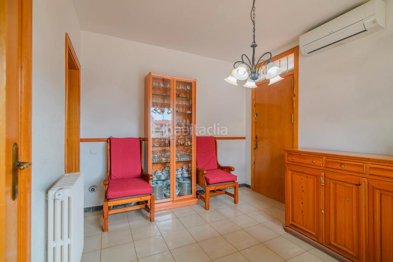 Foto 80dac539-3e05-4b5c-b325-9dbd5e86ab1b. Casa con riscaldamento parcheggio in Passeig Maragall Gavà