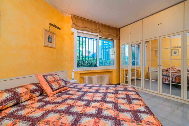 Foto 8c536249-9d71-44a5-a902-f7a8f841877a. Casa con riscaldamento parcheggio in Passeig Maragall Gavà