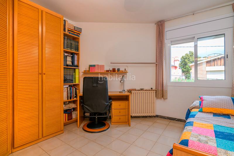 Foto 5ad1ece1-6d83-43a6-8f6e-d5c4fbc40698. House with heating parking in Passeig Maragall Gavà