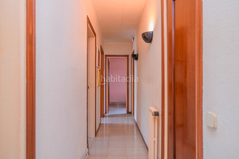 Foto 77a1ff1d-aa3f-4749-9310-2329a9b351ef. House with heating parking in Passeig Maragall Gavà