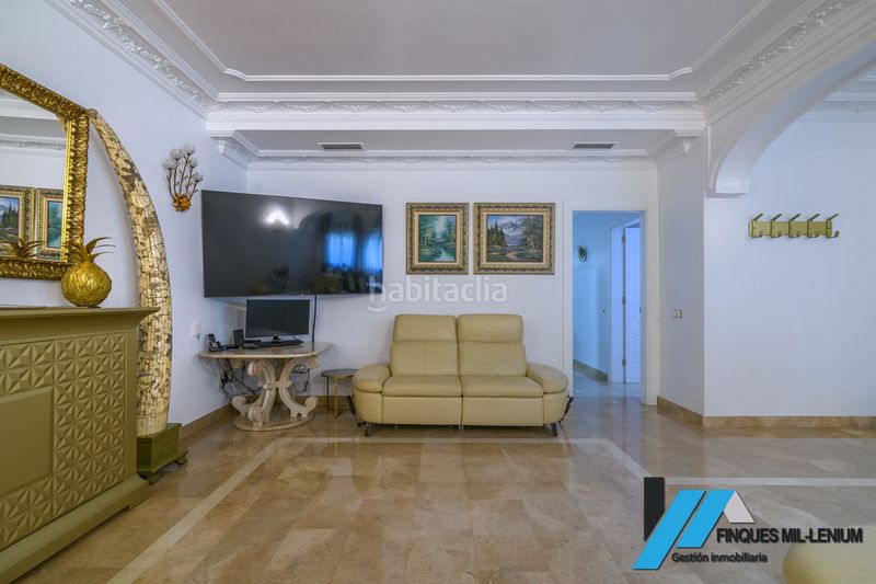 Foto 001efcf7-5855-458e-ae1d-742724448daf. Casa amb calefacció aparcament a Passeig Maragall Gavà